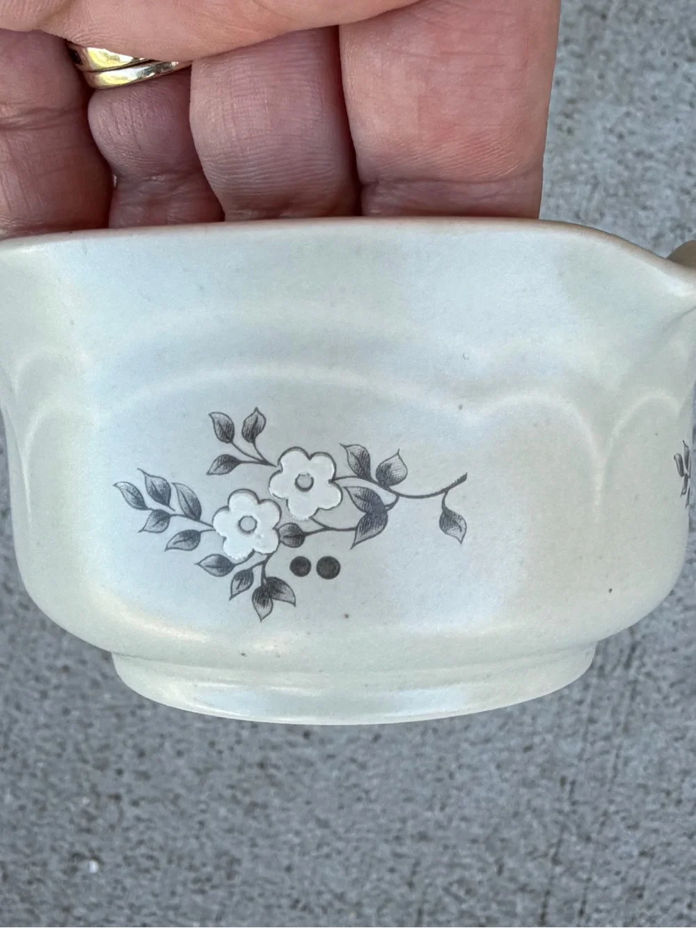 Pfaltzgraff Heirloom Stoneware Butter warmer or potpourri pot